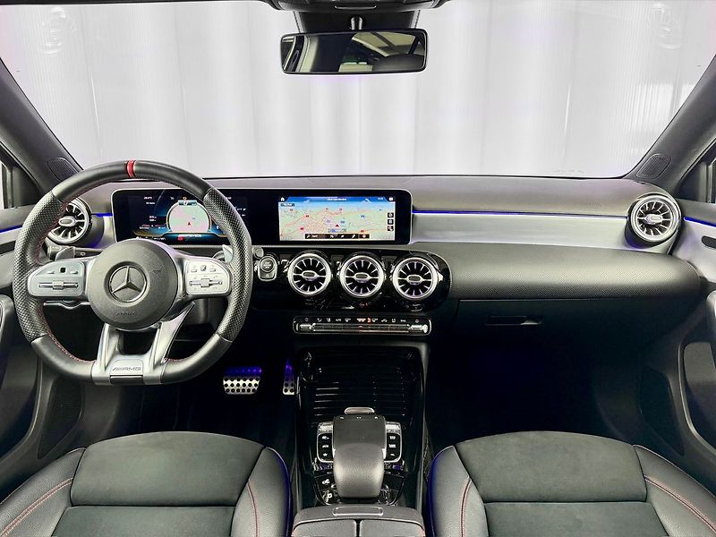 Mercedes-Benz Třídy A TURBO 4MATIC, BURMESTER, KEYLE - fotka 10 z 27