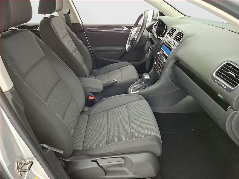 Volkswagen Golf (2009) 1.4 TSI, Automat, Serv.kniha - fotka 9 z 16