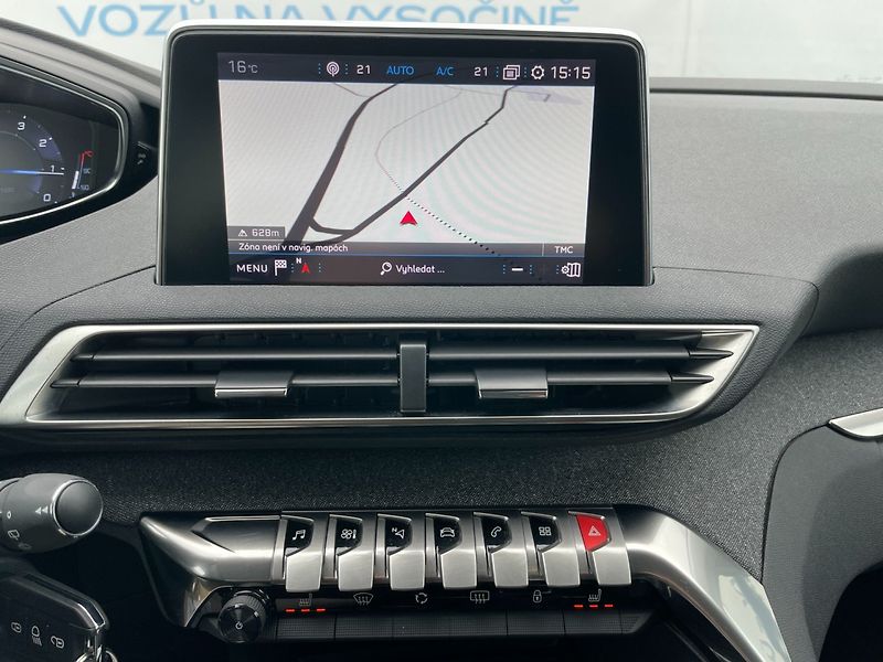 Peugeot 3008 (2020) 1.2PT 96kW! Allure! Navigace! - fotka 13 z 35