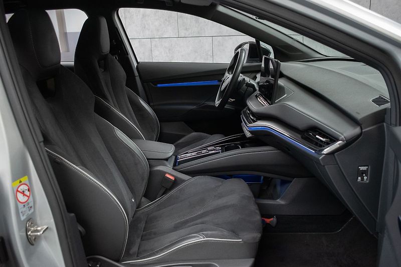 Škoda Enyaq 60 62kWh SPORTLINE*SoH-87%*DPH - fotka 12 z 40