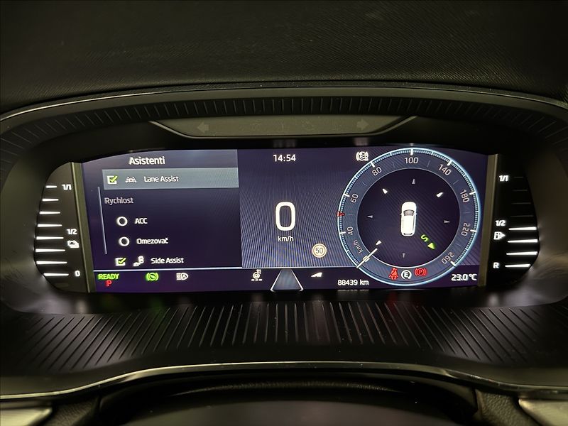 Škoda Octavia 1,4 TSi  iV DSG Style Virtual - fotka 23 z 49