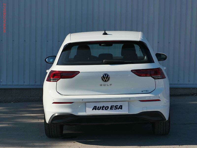 Volkswagen Golf (2021) 1.0 TSi, ČR, DSG, LED, park. - fotka 5 z 26