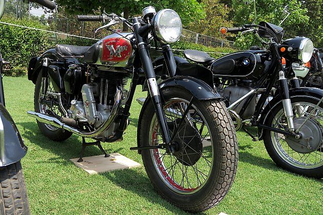 Motocykl Matchless 350 z roku 1950., zdroj: Wikimedia Commons, RL GNZLZ, CC BY-SA 2.0
