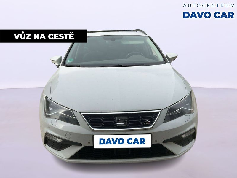 Seat Leon 2,0 TDI 135kW FR DSG Panorama - fotka 4 z 10