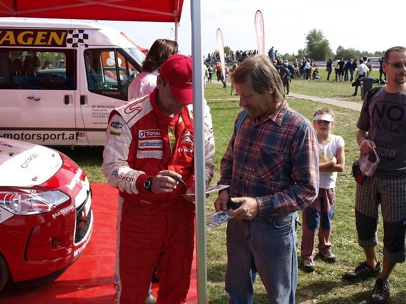 Jiří Hladík se svým zbrusu novým vozem Renault Clio Rally5 Phase II.