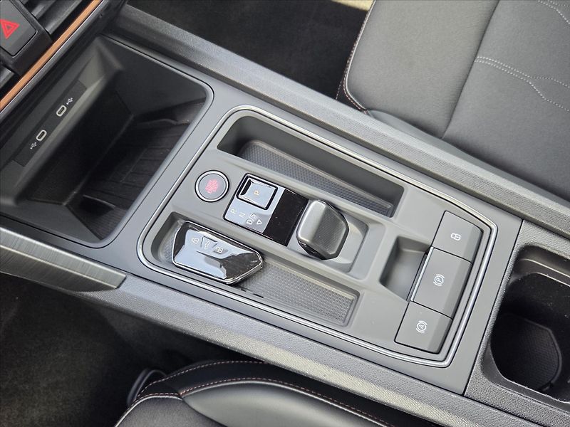 Cupra Formentor 2,0 TSi DSG 4x4 Tažné z. Záruk - fotka 17 z 18