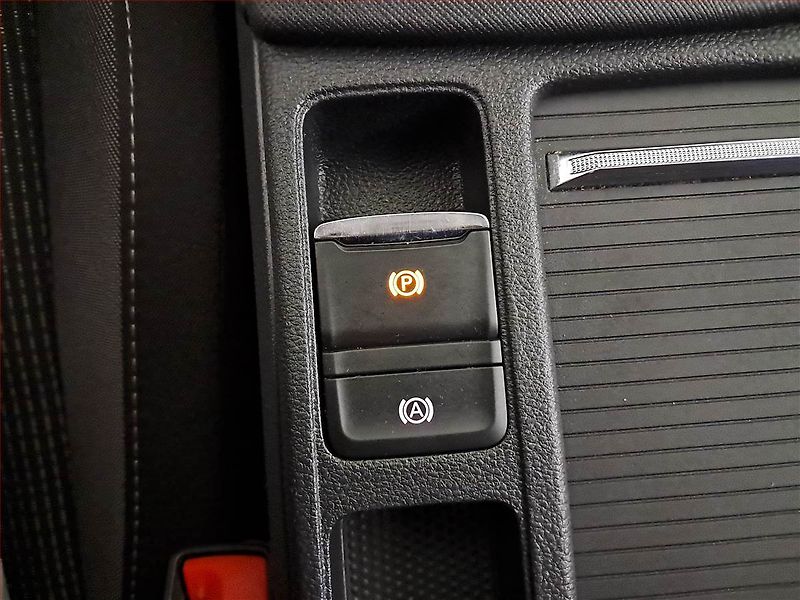 Škoda Octavia (2023) Ambition 1.5 TSI, ČR,1.maj - fotka 17 z 18