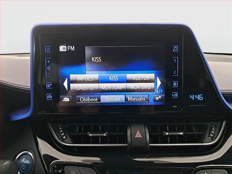 Toyota C-HR (2016) 1.8 Hybrid, Automat - fotka 12 z 21
