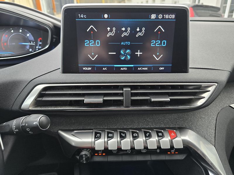 Peugeot 5008 1,5 HDI ALLURE 7-MÍST NAVI DPH - fotka 30 z 46
