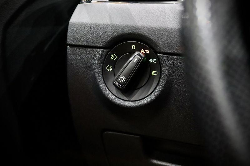 Škoda Octavia 3 FL Combi 1.4 TSI 110 kW DSG - fotka 26 z 43