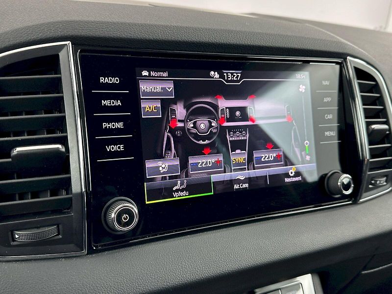 Škoda Karoq (2023) 2.0TDI 110kW Style - fotka 18 z 31