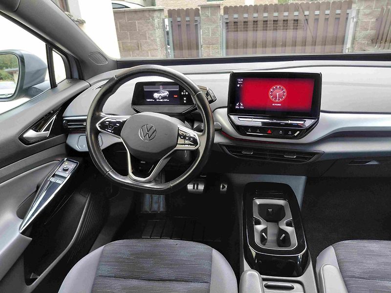 Volkswagen ID.4 150kW  77kWh  LED ACC SOH 95%  - fotka 12 z 14