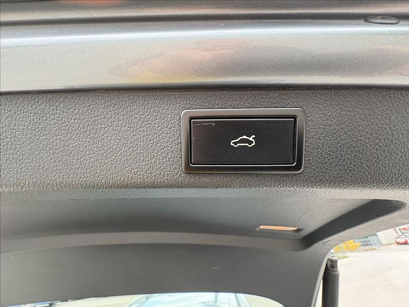 Škoda Superb 1,6 TDi 88kW Xenon,ACC,Výhřev - fotka 30 z 36