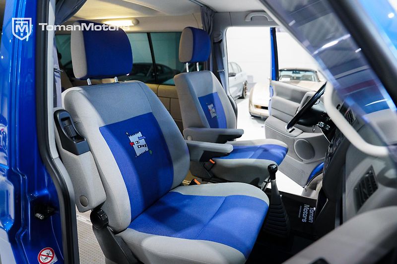 Volkswagen Multivan (2002) - fotka 12 z 23