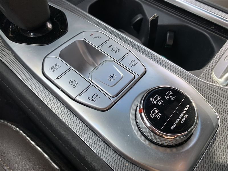 SsangYong Rexton 2,2 D AWD,1.MAJ.,ČR,SERVISKA - fotka 20 z 27