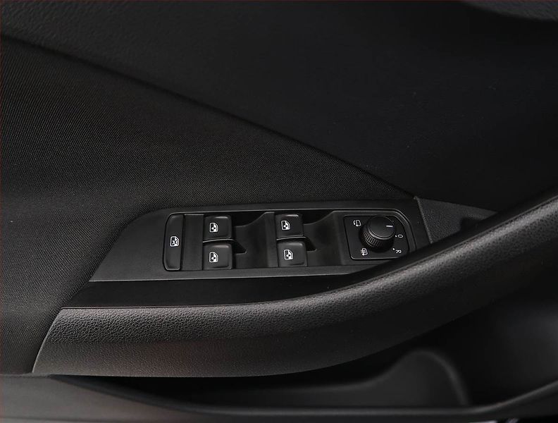 Škoda Kamiq (2021) Monte Carlo 1.0 TSI - fotka 27 z 28