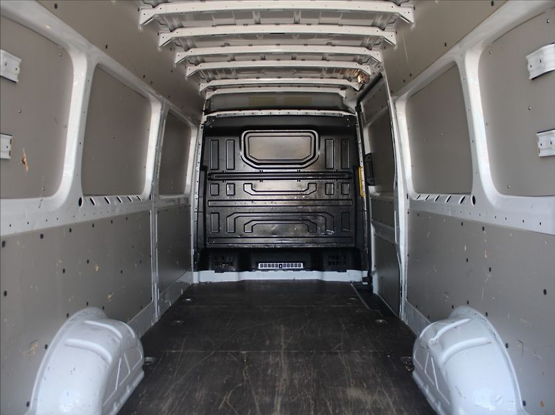 Volkswagen Crafter 2,0 TDi 103kW XDR 1.maj.188tkm - fotka 19 z 20