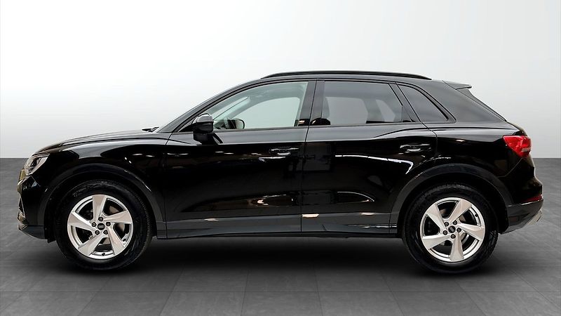 Audi Q3 35TFSI S Tronic Cockpit LED - fotka 3 z 13