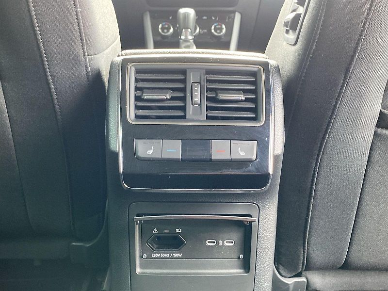 Škoda Superb (2022) Combi 2.0 TDI DSG Style - fotka 29 z 37