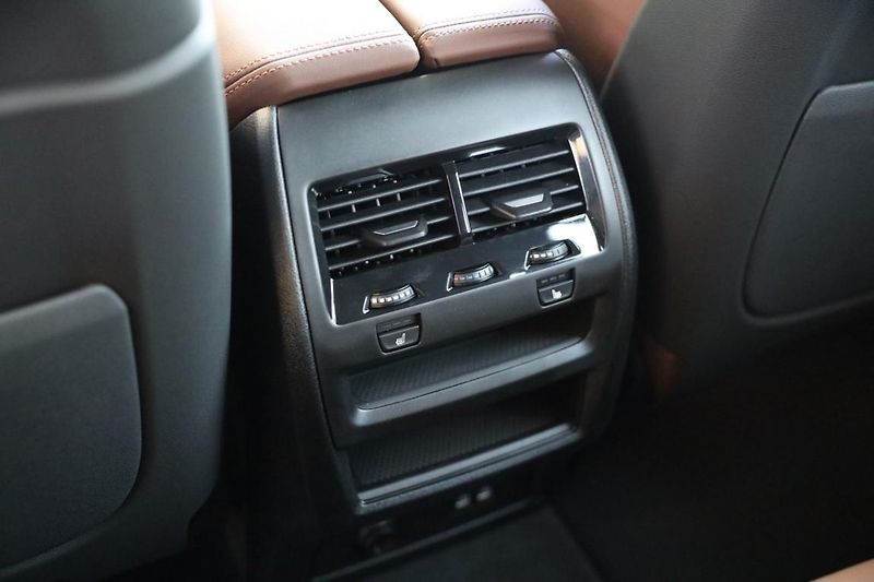 BMW X5 xDrive30d - fotka 16 z 18