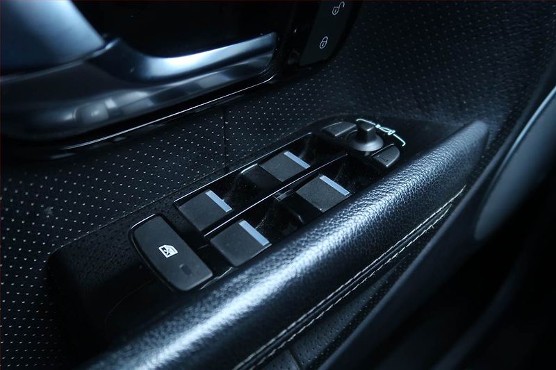 Land Rover Range Rover Evoque (2012) SD4, 4X4, Automat, Navi - fotka 19 z 25