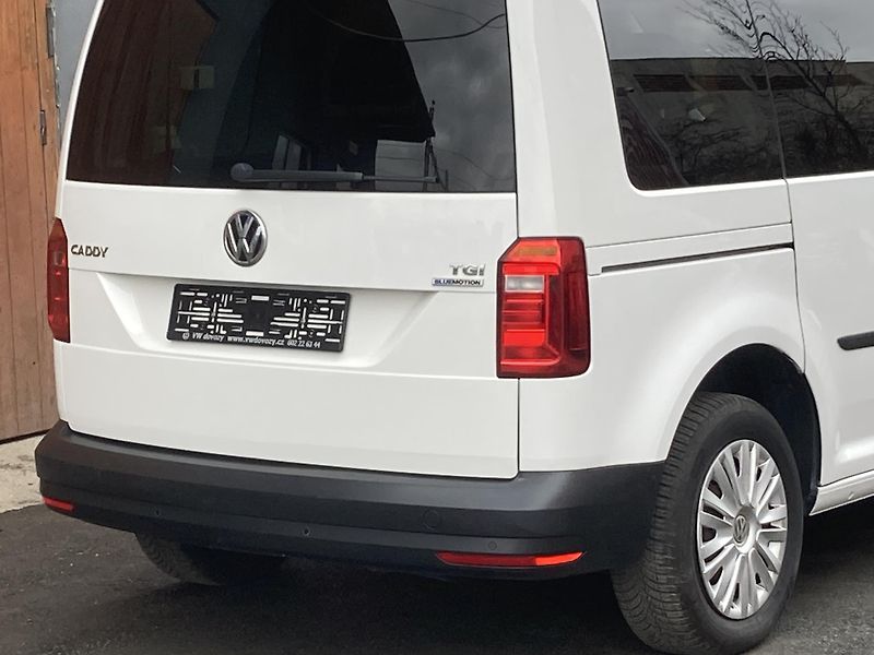 Volkswagen Caddy (2017) 1,4 TGi CNG tažné - fotka 4 z 19