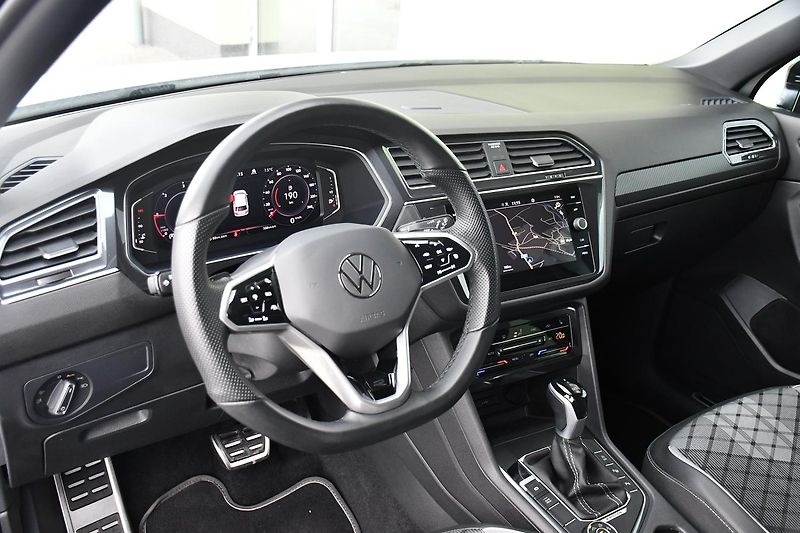 Volkswagen Tiguan Allspace 2.0TDi RLINE DSG 4MOTION 1M ČR - fotka 15 z 44