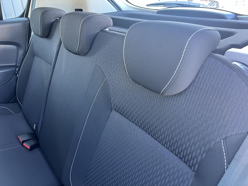 Dacia Sandero 1.0SCe KAMERA PŮVOD ČR 1.MAJ. - fotka 24 z 42