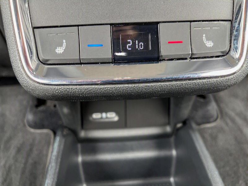 Škoda Enyaq (2022) TAŽNÉ REZERVACE - fotka 34 z 41