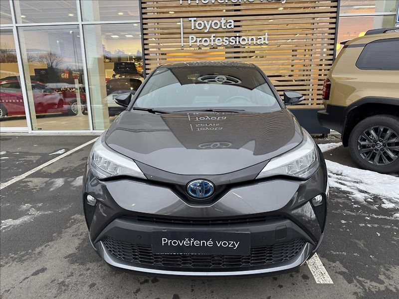 Toyota C-HR 1,8 STYLE - fotka 4 z 17