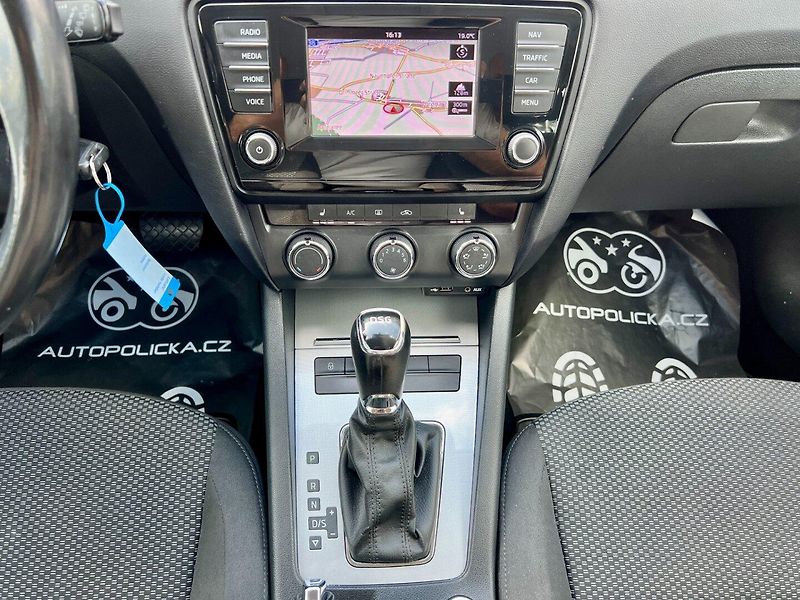 Škoda Octavia (2014) 1.6 TDI 77 kW DSG - fotka 15 z 18