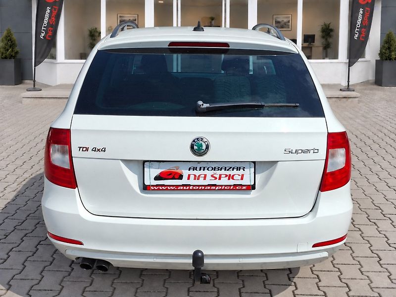 Škoda Superb (2012) 2.0TDI 125kW 6MAN 4X4 - fotka 7 z 27
