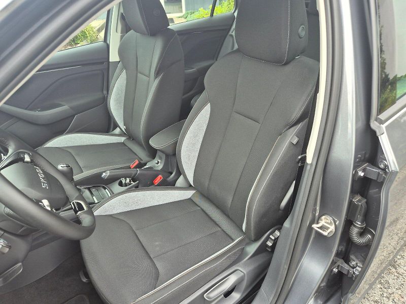 Škoda Kamiq (2025) SELEC TSI 85/1.0 M6F - fotka 12 z 30