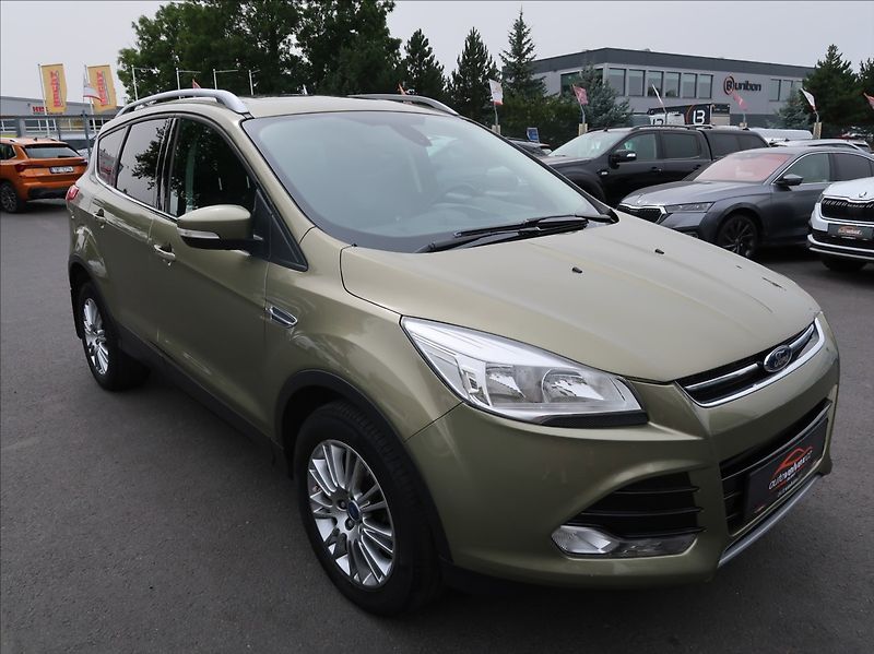 Ford Kuga 2,0 TDCi,120kW,Titanium,panora - fotka 2 z 27