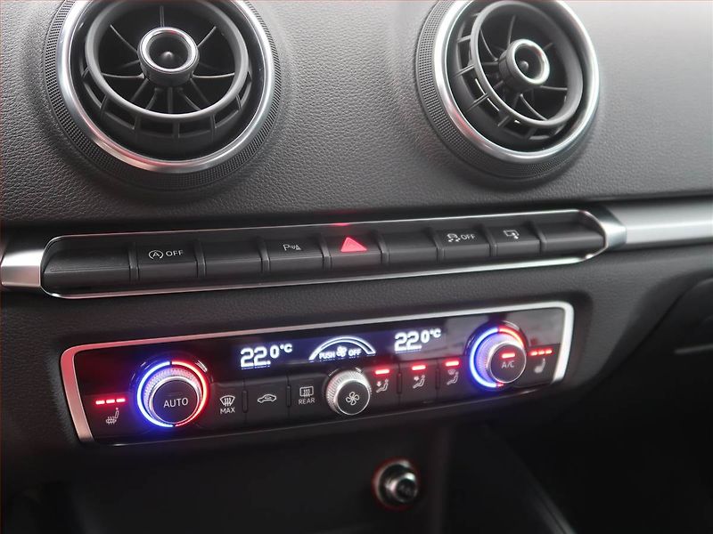 Audi A3 (2015) 1.6 TDI, Serv.kniha, Navi - fotka 18 z 19