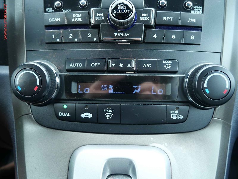Honda CR-V (2012) 2.2 i-DTEC 4x4, ČR, Comfort - fotka 18 z 20