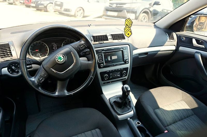 Škoda Octavia (2013) ELEGANCE 1,6 TDI 77 kW - fotka 20 z 29