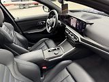 BMW Řada 3 (2023) M340i 275kW XDRIVE HUD PANORAM - náhled 33