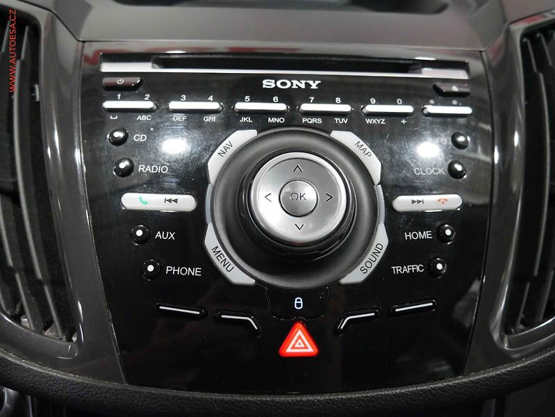 Ford Kuga (2013) 2.0 TDCi 4x4, 2.maj, Navi - fotka 17 z 22