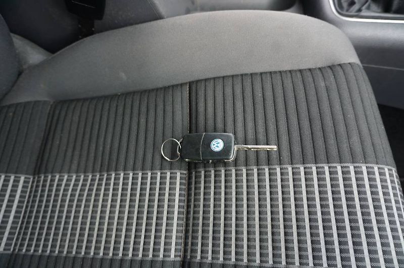 Volkswagen Golf Plus (2008) 1,9 - fotka 12 z 24