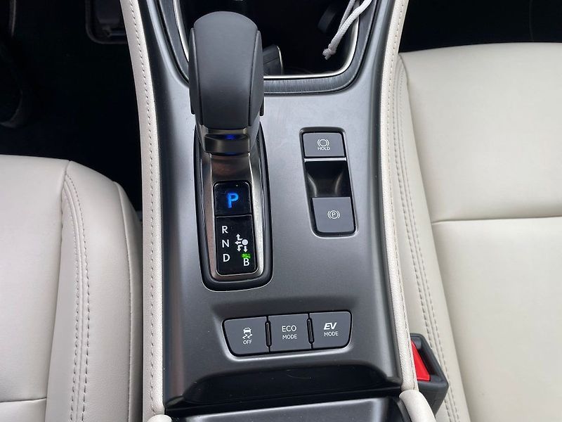Lexus LBX NG23 1.5L HEV CVT - fotka 26 z 26