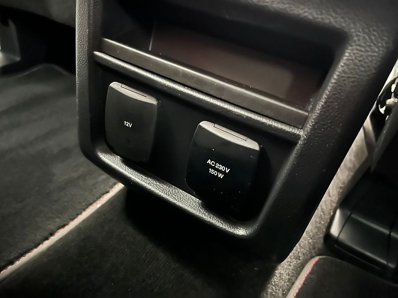 Ford S-MAX 2,5 HEV ST-Line - fotka 32 z 68