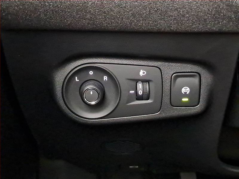 MG ZS (2025) 1.5 i, EXCITE, KAMERA - fotka 20 z 21