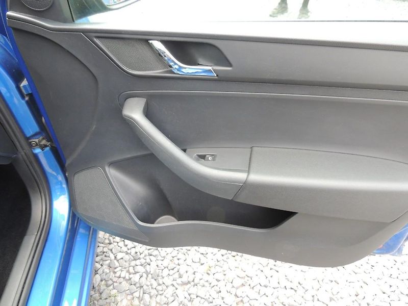 Škoda Rapid (2014) 1.2TSi,77kw,dobrá výbava - fotka 28 z 40