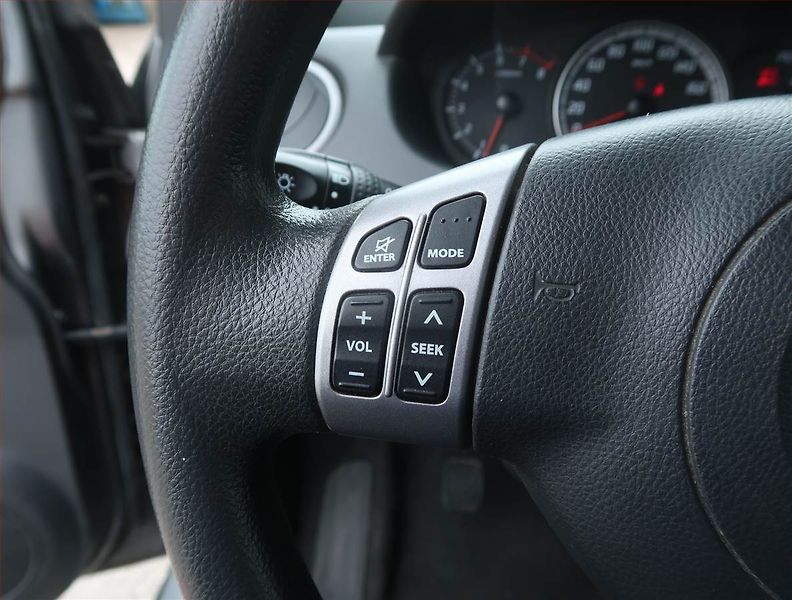 Suzuki Swift (2007) 1.3, nová STK, jezdí výborně - fotka 15 z 15