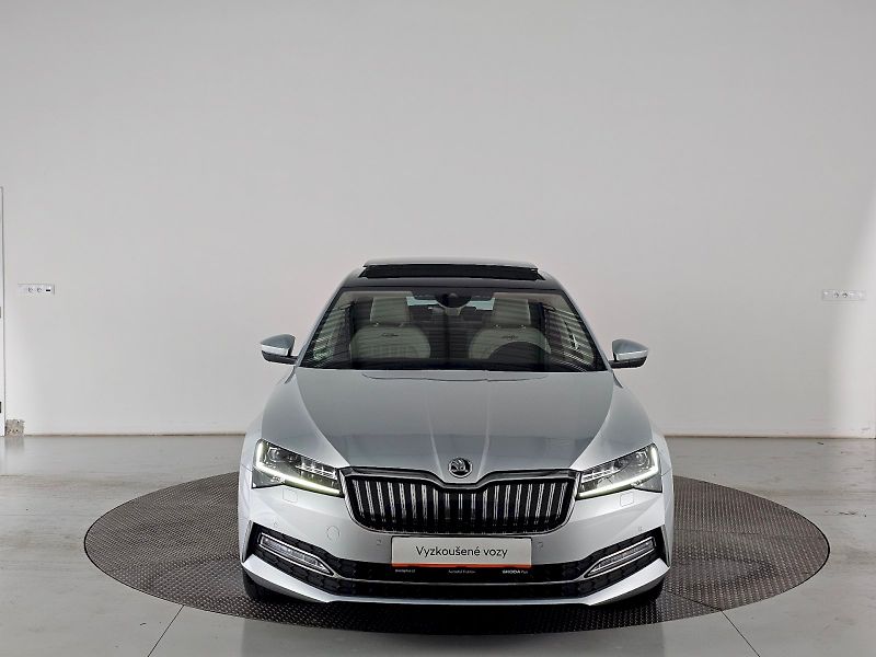 Škoda Superb (2019) 1.4PHEV 160kW LAURIN a KLEMENT - fotka 4 z 30