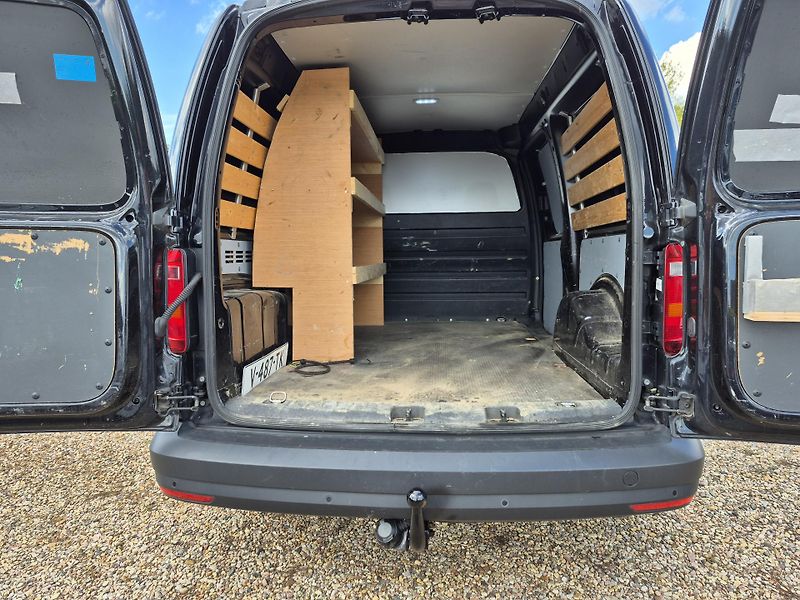 Volkswagen Caddy (2018) 2.0Tdi Maxi 75KW  - fotka 20 z 23