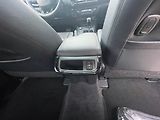 Toyota Hilux 2.8 D-4D automat Invincible - náhled 26