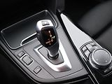 BMW Řada 3 2,0 320d xDrive 140kW Sport - náhled 20