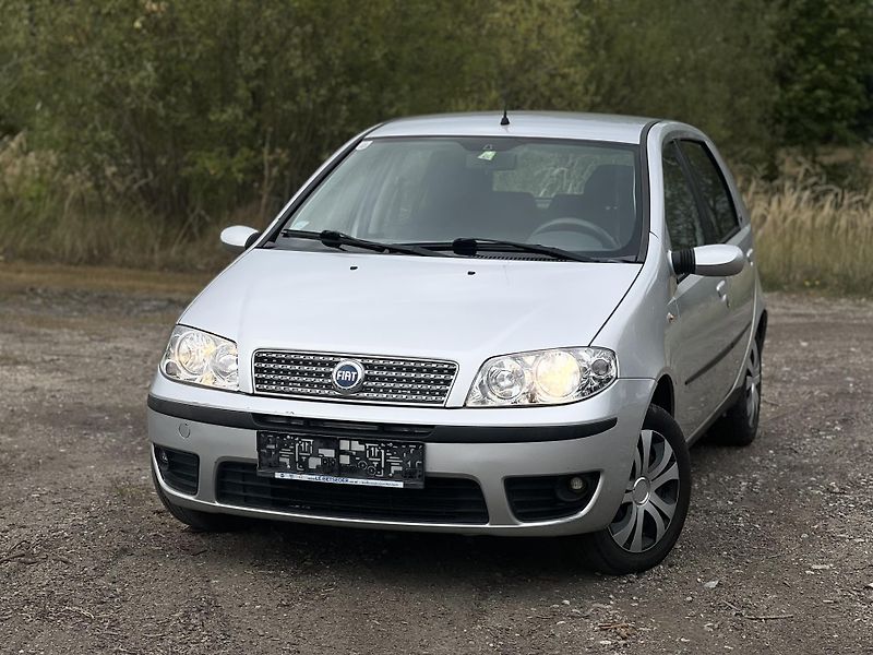 Fiat Punto (2009) - fotka 2 z 23